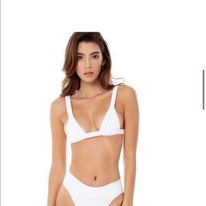 AREYOUAMI white triangle bikini swimsuit